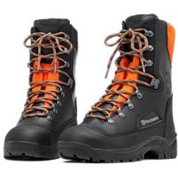 Ochrann&aacute; kožen&aacute; obuv Classic 20 s ochranou proti proř&iacute;znut&iacute; 20 m/s